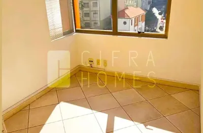 Sala comercial à venda, ótimo estado, 70 m², 2 vagas, no melhor da bela vista
