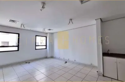 Conjunto comercial para locação,com 33m² e uma vaga,em localização privilegiada.