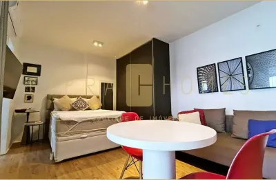 Studio moderno e mobiliado com varanda panorâmica e lazer completo.