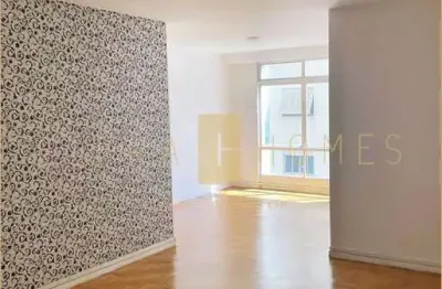 Apartamento disponível para locação com 3 dormitórios, sala ampla e 2 vagas em excelente localizaçã
