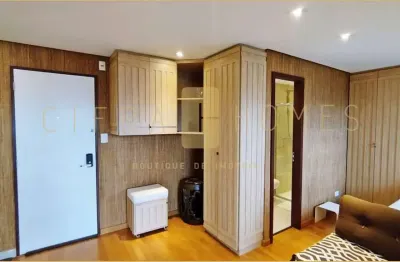Studio mobiliado com varanda gourmet, vista para o parque e lazer completo.