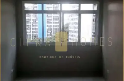 Apartamento modernizado no 8º andar com vista privilegiada na avenida paulista