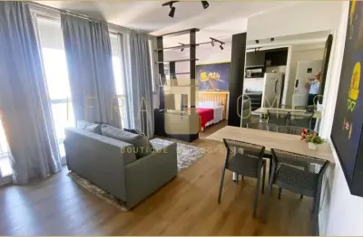 Studio mobiliado à venda, com vista panorâmica na vila madalena