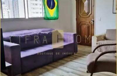 Amplo apartamento para locação, com 3 dormitórios com suíte e dependência completa, 1 vaga no coraç