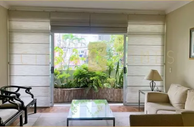 Apartamento à venda no no primeiro andar, com ventilação excepcional, 01 suíte, janelas anti ruido