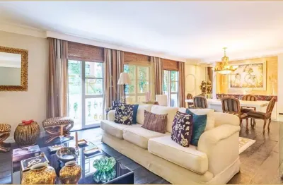 Apartamento de alto padrão à venda, com 2 suítes, condomínio com segurança 24h, no melhor do jardim