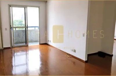 Apartamento para venda e locação, com excelente iluminação natural, em andar alto. 2 quartos, 1 suí