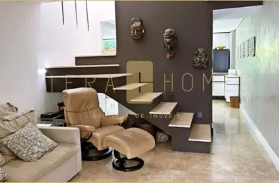 Sobrado à venda, 98 m² de área útil, 2 suítes, 2 vagas, no melhor do jd. europa