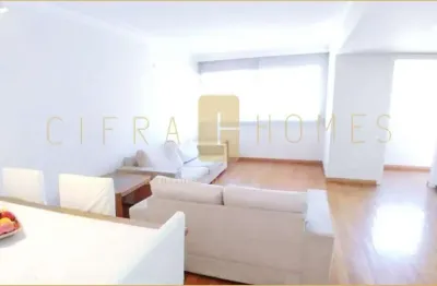 Apartamento reformado com 84 m², suíte com home office, ar-condicionado e vaga, em edifício com laz