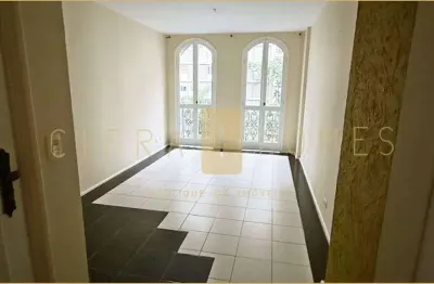 Apartamento Residencial à venda, Bela Vista, São Paulo - AP0436.