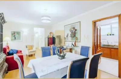 Apartamento de 110 m² com dois dormitórios e vaga em localização estratégica no paraíso