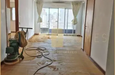 Apartamento de 118 m² em andar alto, com três vagas e lazer completo no itaim bibi