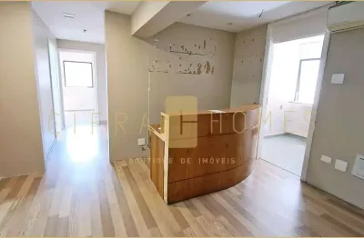 Conjunto comercial com quatro salas, recepção e duas vagas em área estratégica dos jardins