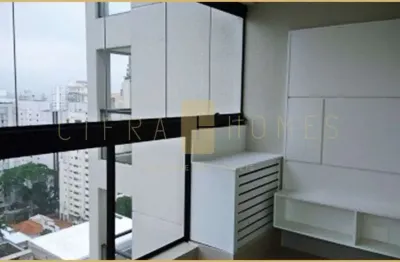 Apartamento de 32 m² com varanda, lazer completo e fácil acesso a serviços dos jardins