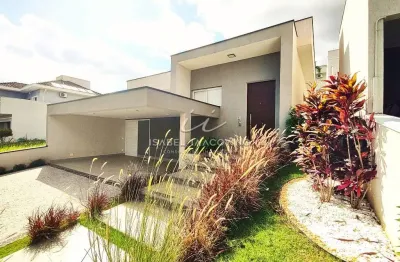 Casa térrea à venda no Condomínio Bosque dos Cambarás, em Valinhos.