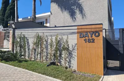 Triplex com 172 m², 3 quartos sendo 1 suíte à venda no bairro bacacheri.