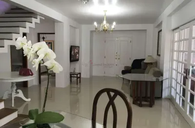 Casa com 5 quartos à venda na rua das tainhas, 370, jurerê internacional, florianópolis por r$ 5.800.000