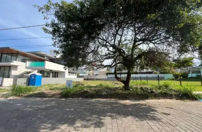 Terreno à venda na rua dos uararás, 19, jurerê internacional, florianópolis por r$ 8.000.000