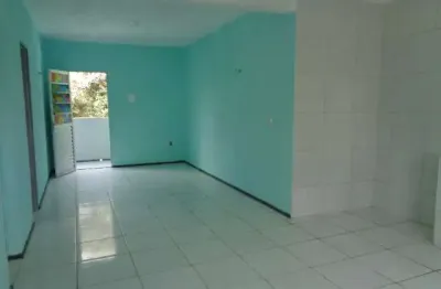 Apartamento com 02 quartos com 01 vaga de garagem, condomínio com poucas unidades, sala, cozinha, ar