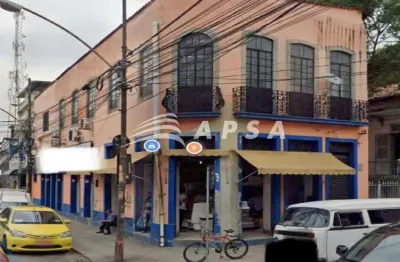 Excelente ponto de são cristóvão com entrada independente, sistema de alarme, 162m², uma sala para a