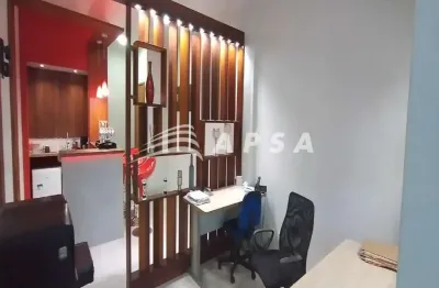 Excelente localização, 36m2, perto de toda variedade de comércio e grandes empresas, farto transport