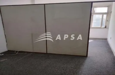 Sala para locação, ótima localização ao lado do metrô da uruguaiana, farto comercio e vasta condução