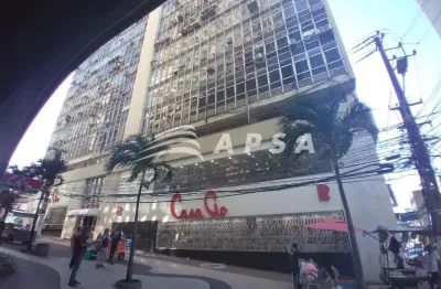 Excelente sala comercial no calçadão c.rolim, edifício c. rolim reformada, pintura nova, com ar-cond