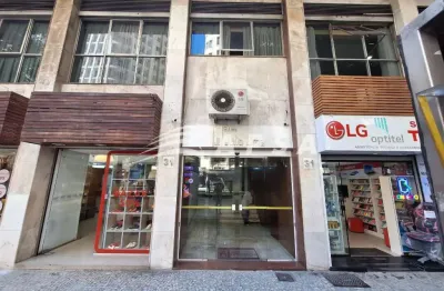 Excelente conjunto de sala comercial localizado no centro do rio, com 50m² no total. composto três a