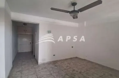 Otimo apartamernto, sendo quarto amplo, banheiro e cozinha em condominio silencioso e proximo praça