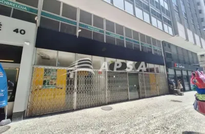 Excelente loja localizada no coração do centro da cidade próximo ao fórum, edifício garagem, rodoviá