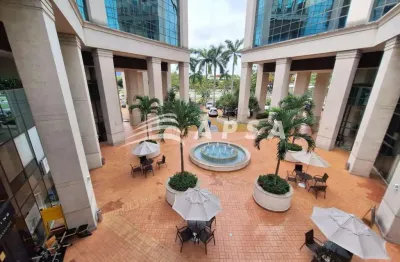 Excelente sala comercial, toda estruturada para consultório médico, podendo atender todas a áreas. s