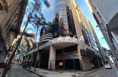 Ótima sala comercial com localização estratégica no centro do rio próximo às principais avenidas e c