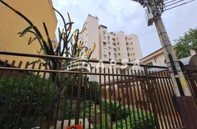 Excelente conjugado próximo ao metro da saens pena/sala dois ambientes piso laminado com ventilador