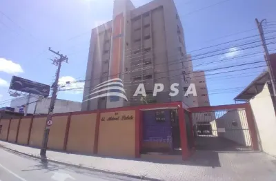 Excelente apartamento com  03 quartos, sendo 02 suites, 02 vagas paralelas, reformado, quarto de emp