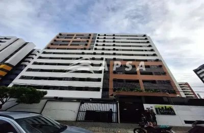 Excelente apartamento localizado na jatiúca, próximo à barzinhos, supermercados, colégios, faculdade
