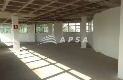 Excelente sala comercial com 256,69m², disponível para locação imediata próximo ao banco inter. poss