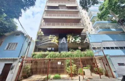 Apartamento de frente, a poucos minutos do metrô são francisco xavier, próximo ao comércio do largo