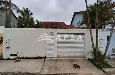 Linda casa, totalmente mobiliada, em vargem pequena, para locação. o imóvel possui 200m² e é compost