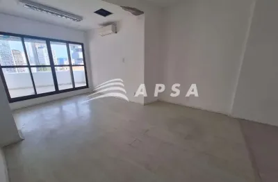 Cobertura no centro da cidade rua uruguaiana. excelente oportunidade de estabelecer o seu negocio no