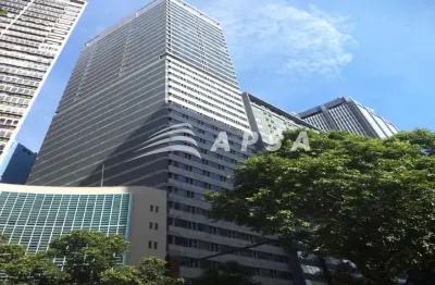 Sala comercial no centro. sala comercial com ar-condicionado central e dividida em três ambientes. r