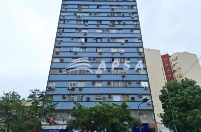 Apartamento no catete, este charmoso imóvel, ideal para quem busca praticidade, é composto por um qu