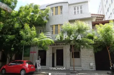 Apartamento próximo ao liceu. com 44 m²,sala, um quarto com banheiro, cozinha,e área de serviço. com