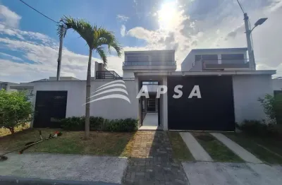 Casa cinematográfica no recreio dos bandeirantes. excelente casa no condomínio sagrada família no re