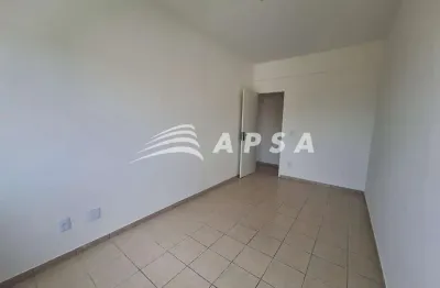 Apartamento dois quartos praça seca. este apartamento recém reformado é a oportunidade que você espe