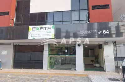 Sala comercial no rio vermelho. composta por 30 m², sol da manhã, arejada, com banheiro privativo e