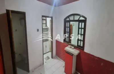 Se você está em busca de um espaço funcional e bem localizado para seu negócio, este escritório em m