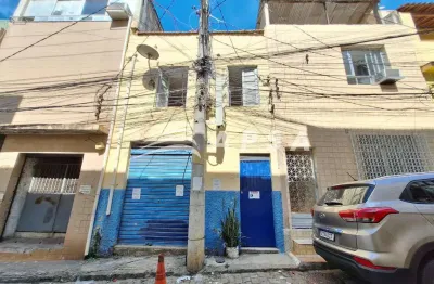 Apartamento com 64m² composto por: sala, 2 dormitórios, cozinha, banheiro e área de serviço, local d