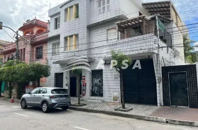 Loja para locação, bem em frente a praça do liceu do ceará. rua bem movimentanda, com parada de ônib