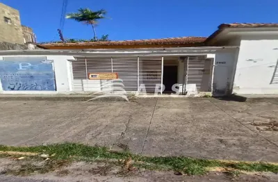 Excelente casa comercial localizada na soledade com 300 metros quadrados, imóvel contendo, cozinha ,