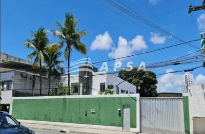 Excelente ponto comercial em setúbal, localizado na rua camboim. são 540m² de área útil, dividido em